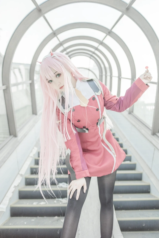 DARLING IN THE FRANXX 02 - 斯文文文文