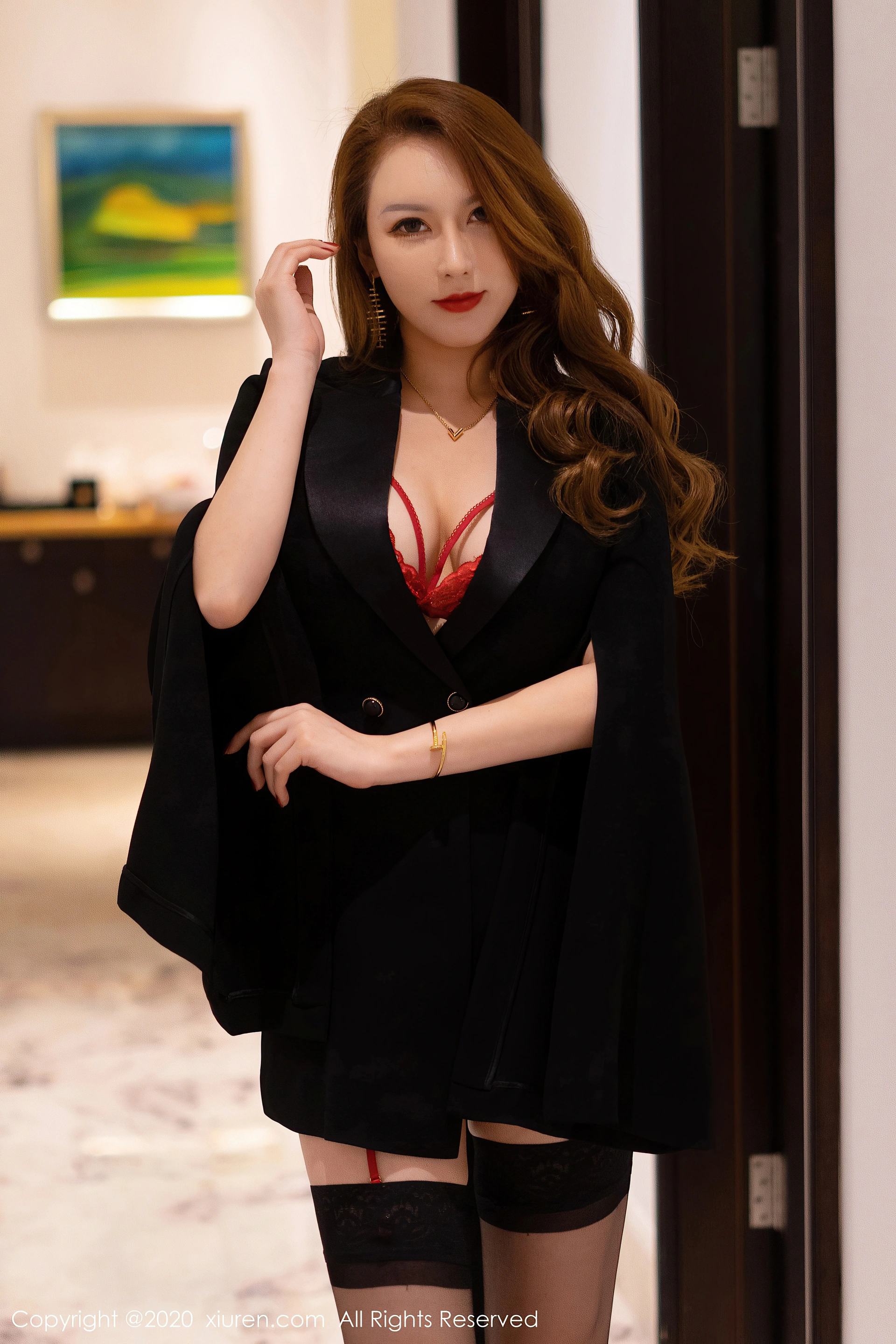 Egg尤妮丝 - [Xiuren秀人网] 2020.08.21 NO.2472 黑丝吊袜 Egg-尤妮丝Egg 1